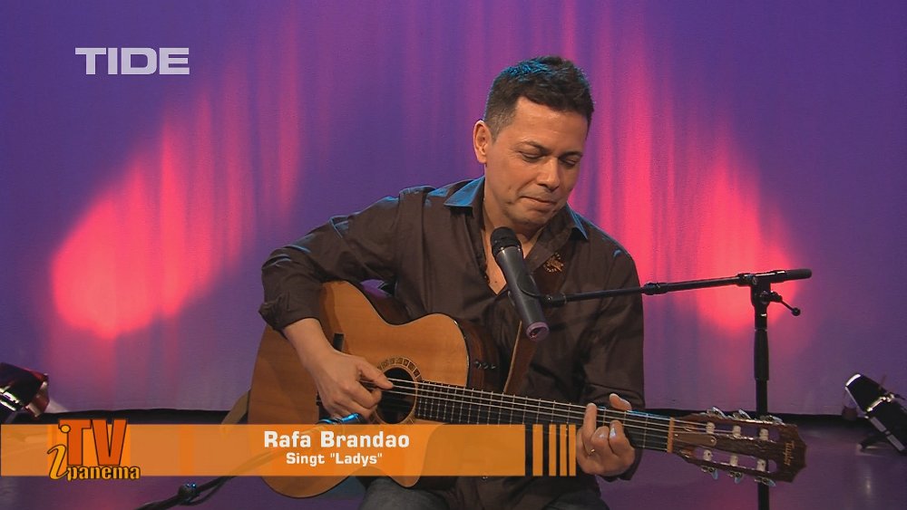 Rafa Brandao singt Lady bei Tv Ipanema 5